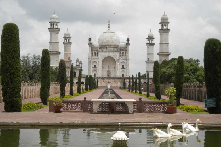 Bibi Ka Maqbara