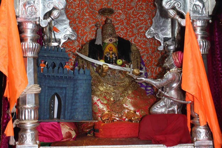 तुळजा भवानी मंदिर